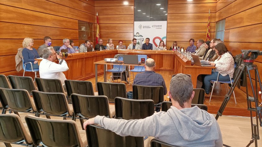 Ple extraordinari al Vendrell del mes de d’abril 