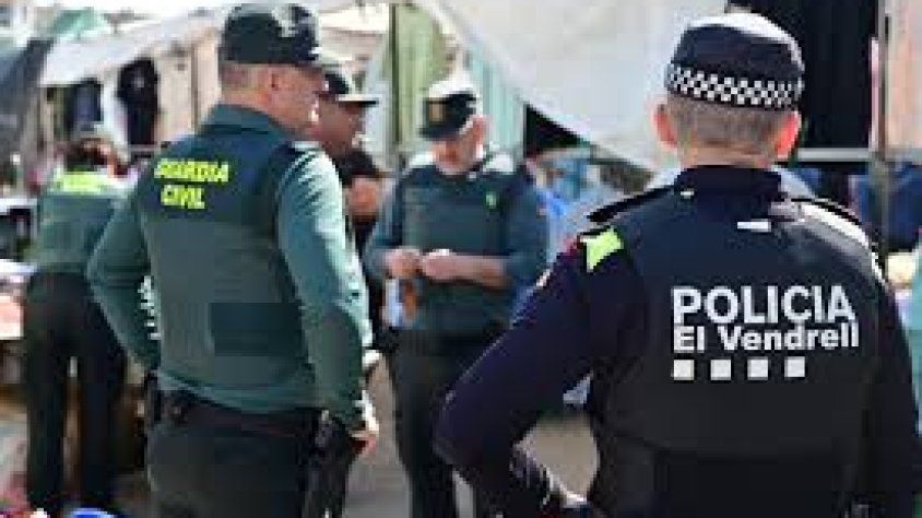 La Guàrdia Civil procedeix a la destrucció de més de 2.500 efectes confiscats en actuacions contra la propietat industrial