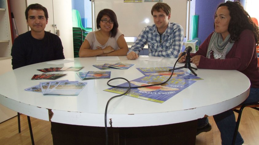 Presentació dels Casals d'Estiu a càrrec de la regidora de Ciutadania i els reponsables dels esplais.