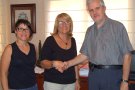 Se signa el conveni de col·laboració amb l’associació Dones del Món per a l’ús del Local Social Sant Joan