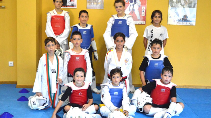Equip de taekwondo de La Lira Vendrellenca al Catalunya Infantil de Competició