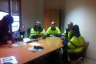 Cinc persones comencen un pla d'ocupació de neteja viària 