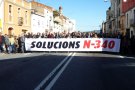 Mig miler de persones reivindiquen solucions per a la N-340 