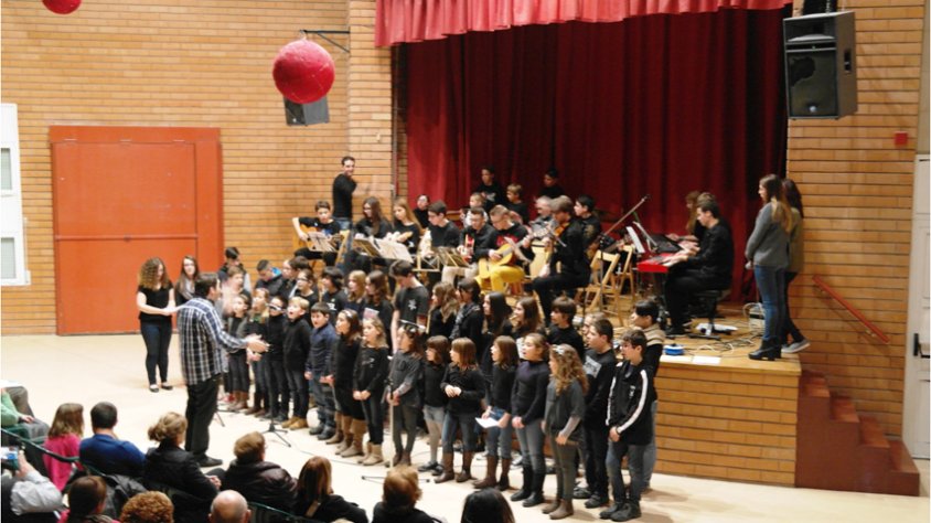 Alumnes d’orquestra, conjunt instrumental i llenguatge musical de l’Escola Músics del Vendrell.