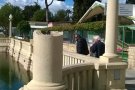 Apareix trencada una nova farola de la zona de l'estanc de Coma-ruga