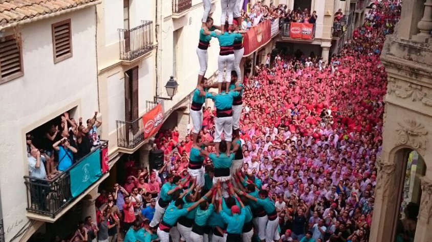 3 de 10 descarregat pels Castellers de Vilafranca en la Festa Major 2016