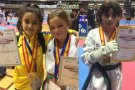 Marina Dorado de la Lira Vendrellenca, campiona d’Espanya de taekwono. Aina González i Hidaya Talibi, medalles d’argent. La Lira Vendrellenca, 2n millor club d’Espanya en categoria infantil femenina.