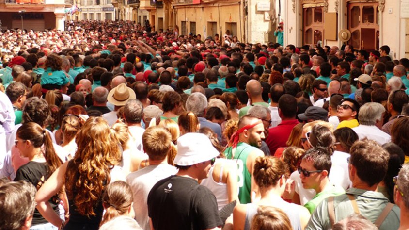 Imatge de la Plaça de la Vila plena