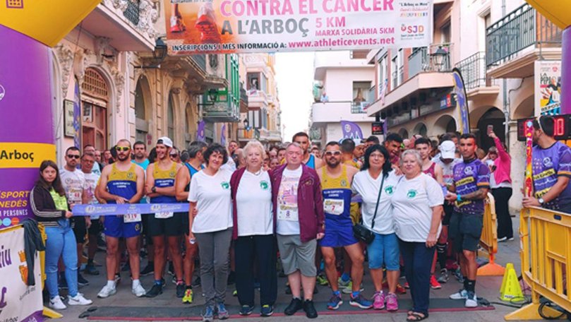 Foto de família amb l’Associació Gingo.
