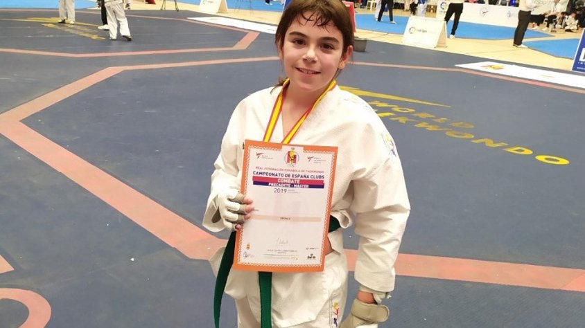 Adriana Royo del Taekwondo La Lira Vendrellenca, bronze al Campionat d'Espaya