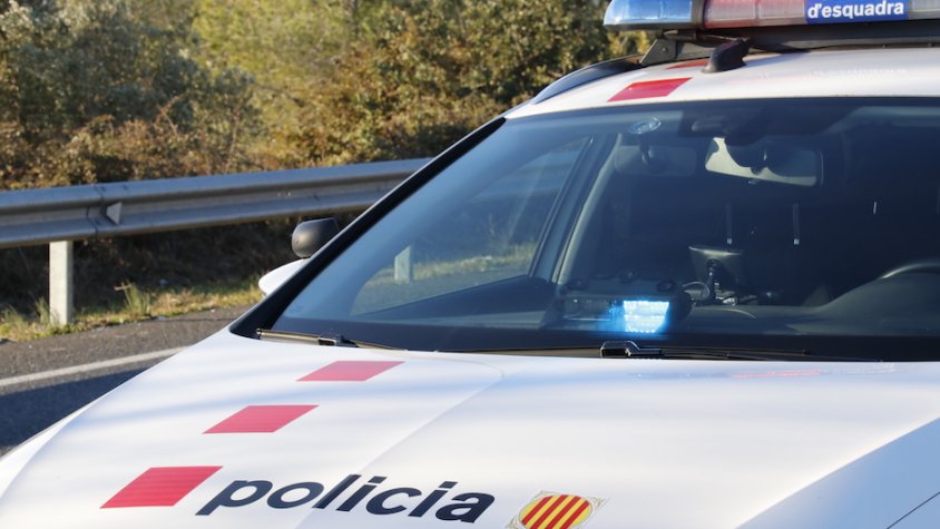 Els Mossos d’Esquadra detenen un home  quan robava en un vehicle a l’àrea de servei de l’AP-7 al Baix Penedès