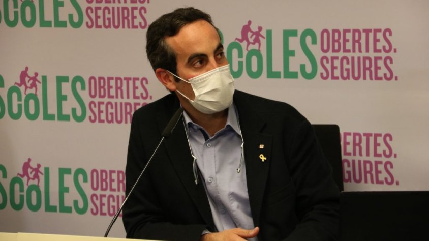 Salut diu que el pla de Nadal s’aplicarà si no es desboca la pandèmia i obre la porta a passar de tram abans de 15 dies