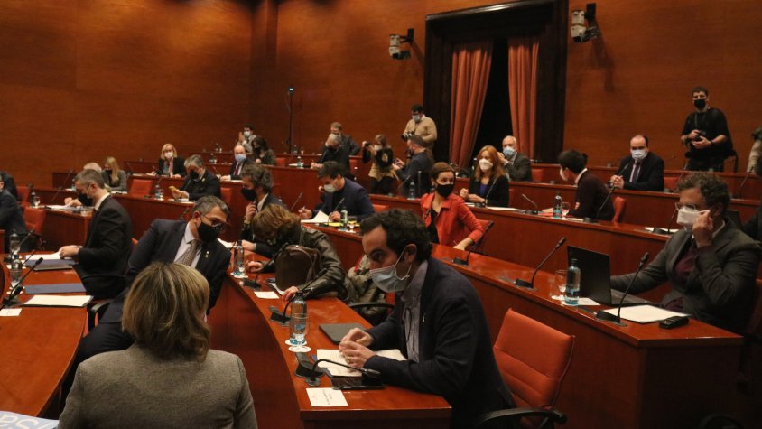 Govern i partits arriben a un consens “majoritari” per ajornar les eleccions fins al 30 de maig