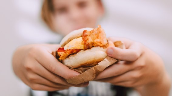 Un estudi revela que l'obesitat infantil en zones rurals tarragonines és fins a 4 vegades menor que la resta de l'Estat