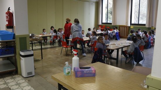 1.946 grups escolars confinats i 47.027 persones en quarentena