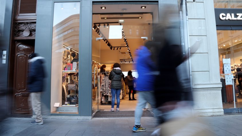 Satisfacció entre els comerciants del Camp de Tarragona per poder tornar a obrir els dissabtes