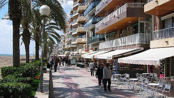 Desarticulat un grup criminal que va cometre sis robatoris en un mes i mig en domicilis de Cunit i Calafell