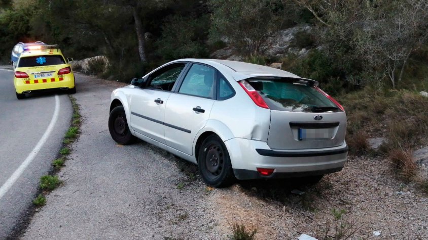 Els Mossos d’Esquadra detenen un home per conduir sota els efectes de l’alcohol i atropellar dues dones a Bellvei