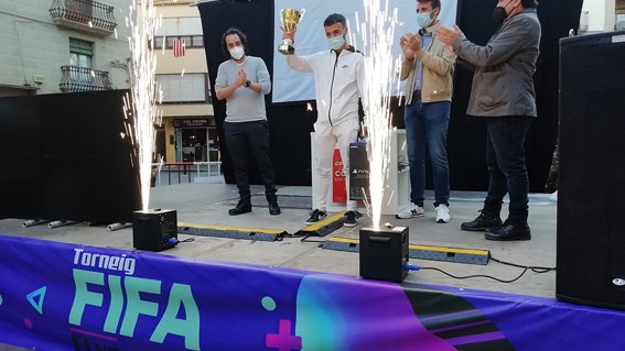 Yassine Jadaoun guanya el primer Torneig FIFA 21 El Vendrell 