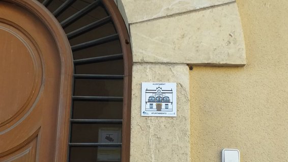 Creixell senyalitzarà amb pictogrames els espais públics i comerços del municipi