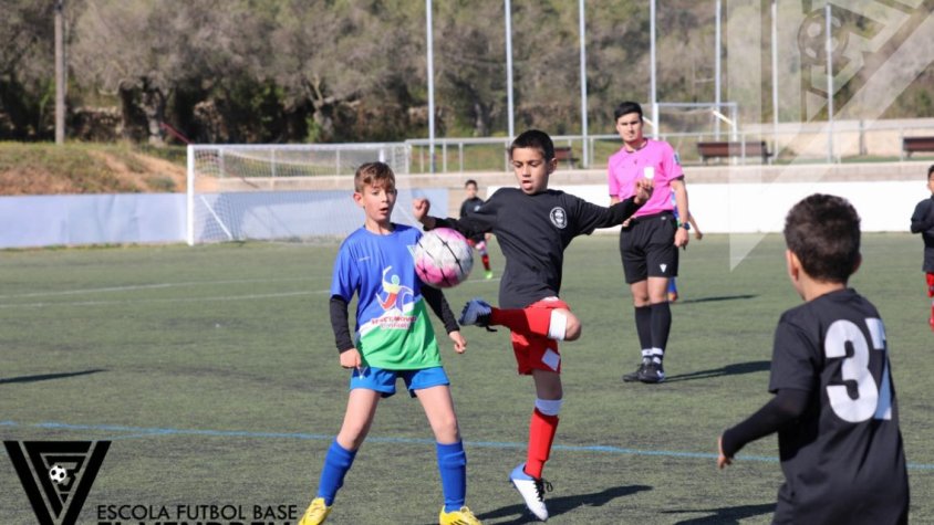 El Benjamí A de l'EFB El Vendrell segueix evolucionant partit rere partit