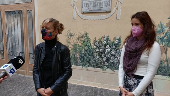 “Poemes en flor”, nou projecte solidari de l’Escola Municipal d’Art Apel·les Fenosa