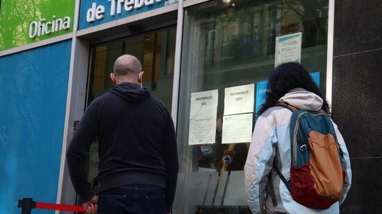 La meitat d'aturats a Catalunya fa més de 12 mesos que busquen feina i no en troben