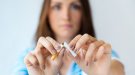 En marxa una campanya per allunyar el consum de tabac de les entrades