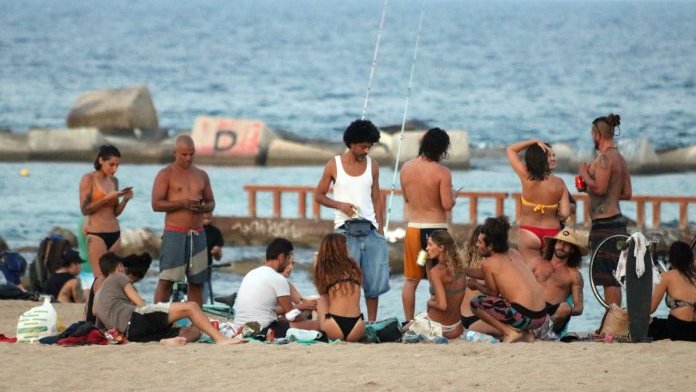 Les trobades socials poden ser de més de 10 persones 