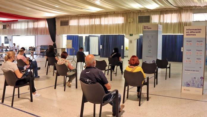 El Govern prepara “noves mesures” per fer front a l’increment “explosiu” de contagis