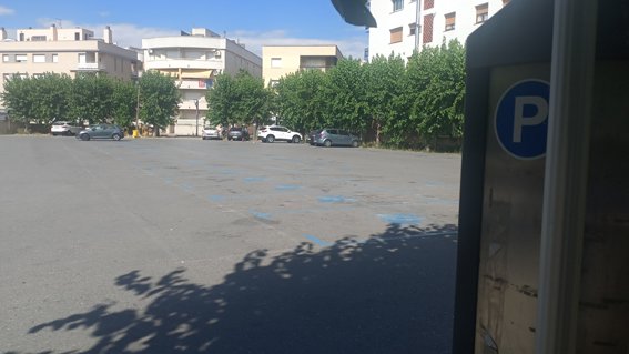 SOM POBLE-ERC insten a l'Alcalde a què s’elimini com a Zona Blava l'Aparcament del solar de la Plaça de les Moreres (Coma-ruga) per ser il·legal i que estudiï els perjudicis que ha suposat per a l’Ajuntament del Vendrell