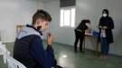 Salut declara 70 ingressats més (1.255) i 18 crítics més a l'UCI (237), amb 7.944 nous contagis