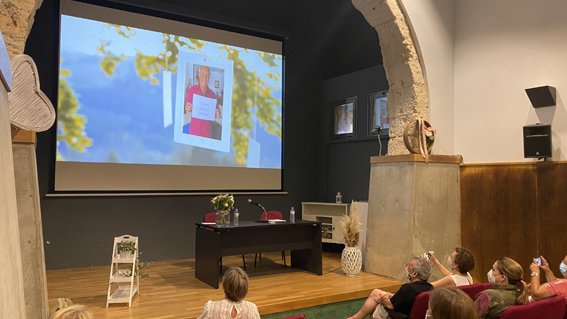 Difonen un audiovisual per trencar amb els estereotips negatius de la vellesa
