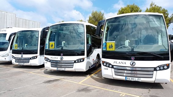 Més de 1.000 alumnes baixpenedesencs de primària, secundària obligatòria i educació especial utilitzen servei de transport escolar del CCBP en l’inici del curs escolar
