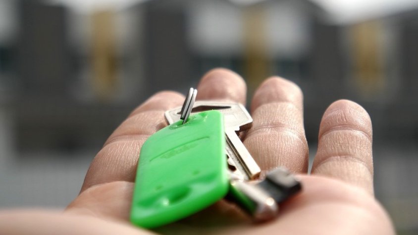 El nombre de contractes de lloguer creix un 48,8% anual i els preus continuen a la baixa amb una caiguda del 2,7%