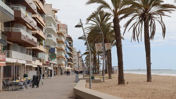 Calafell, Cubelles i Vilanova demanen a Endesa enderrocar la dàrsena de l'antiga tèrmica per guanyar platja