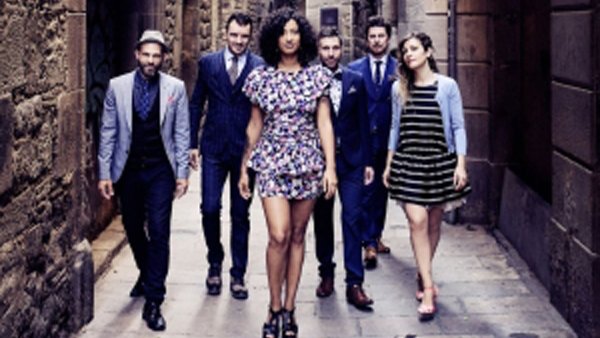 L'energia dels 'The Black Barbies' arriba a l'Auditori Pau Casals