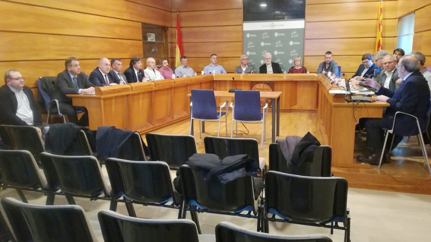Acord per demanar la millora del finançament dels equipaments sanitaris