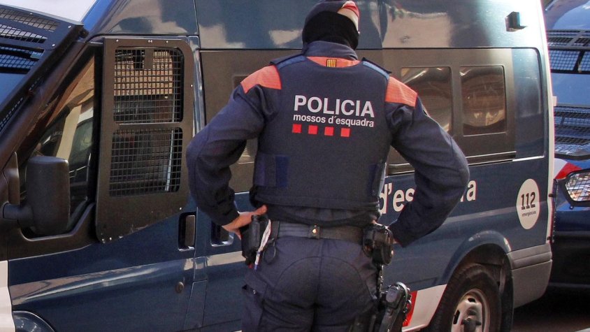 Els Mossos d’Esquadra detenen quatre menors per un delicte d’odi i robatori violent al Baix Penedès
