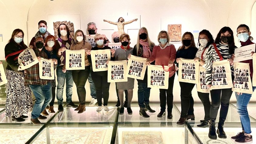 Dones amb Iniciativa del Vendrell presenta la bossa solidària amb el Club Social “El Llorer” al Museu Deu