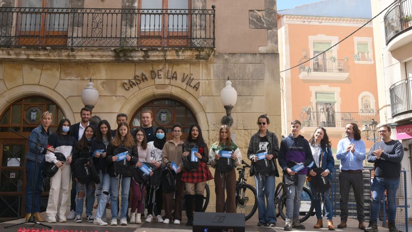 15 alumnes d’ESO i de batxillerat són premiats en el concurs de microrelats Tu ets essencial