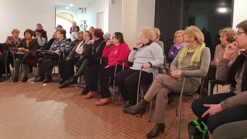 El Club de Lectura de la Biblioteca Pública Terra Baixa engega un segon semestre de gran qualitat