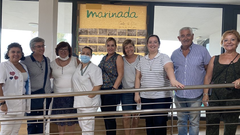 L'Associació Infància Robada del Vendrell es presenta al Centre de Dia per a gent gran Marinada