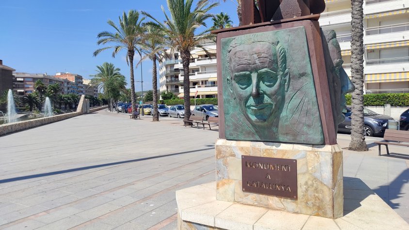 Calafell commemorarà la Diada Nacional de Catalunya amb l’ofrena floral al monument als presidents