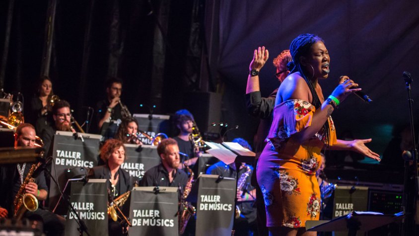 Tribut a Amy Winehouse, amb big band, a l'Auditori Pau Casals