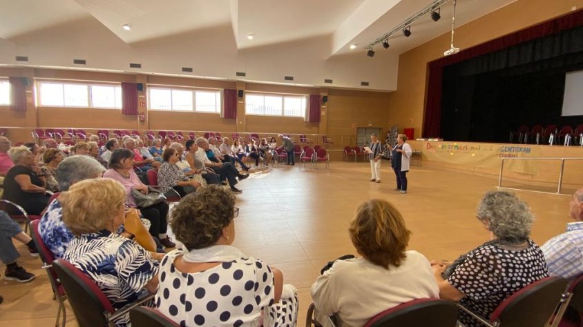 Creixell celebra el Dia Internacional de la Gent Gran amb un acte festiu i reivindicatiu