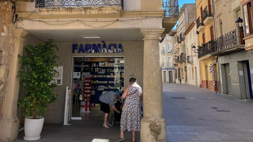 La Farmàcia Suriol, situada al Carrer Major de l’Arboç, ha estat distingida amb el Premi Nacional als Establiments Comercials Centenaris de la Generalitat de Catalunya 2022