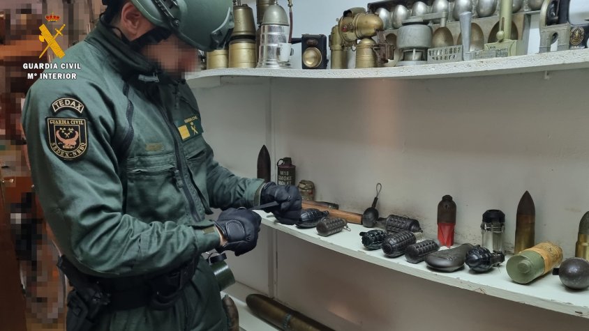 Troben armament sense llicència a un domicili de Calafell