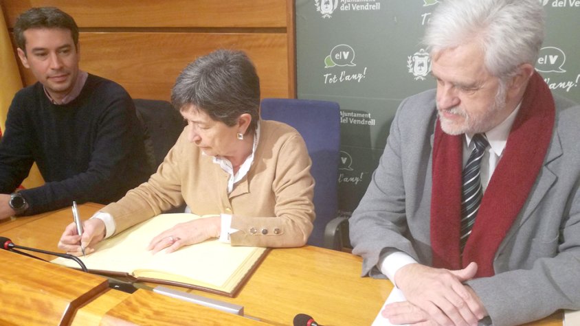 La delegada del Govern espanyol fa una visita institucional al Vendrell