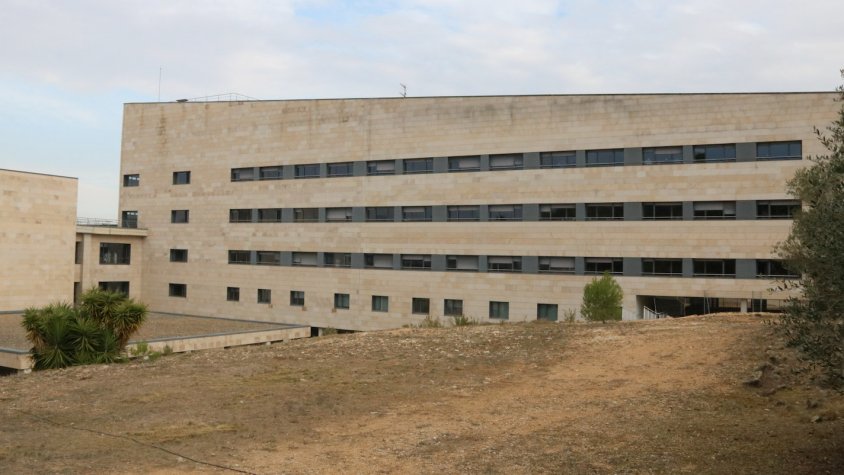 La plantilla de l’Hospital del Vendrell reclama ampliar temporalment les instal·lacions fins que hi hagi el nou edifici